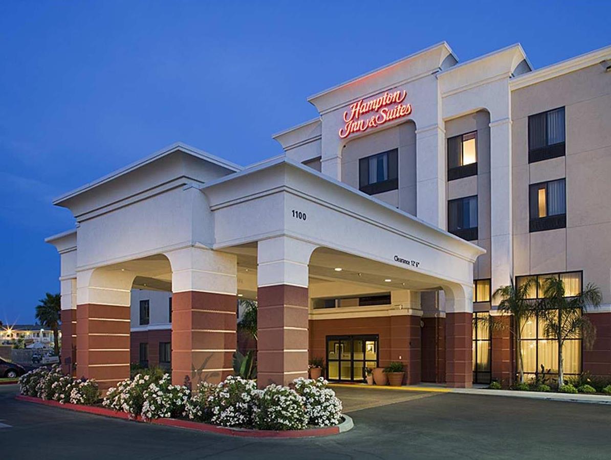 Hampton Inn & Suites Tulare Εξωτερικό φωτογραφία