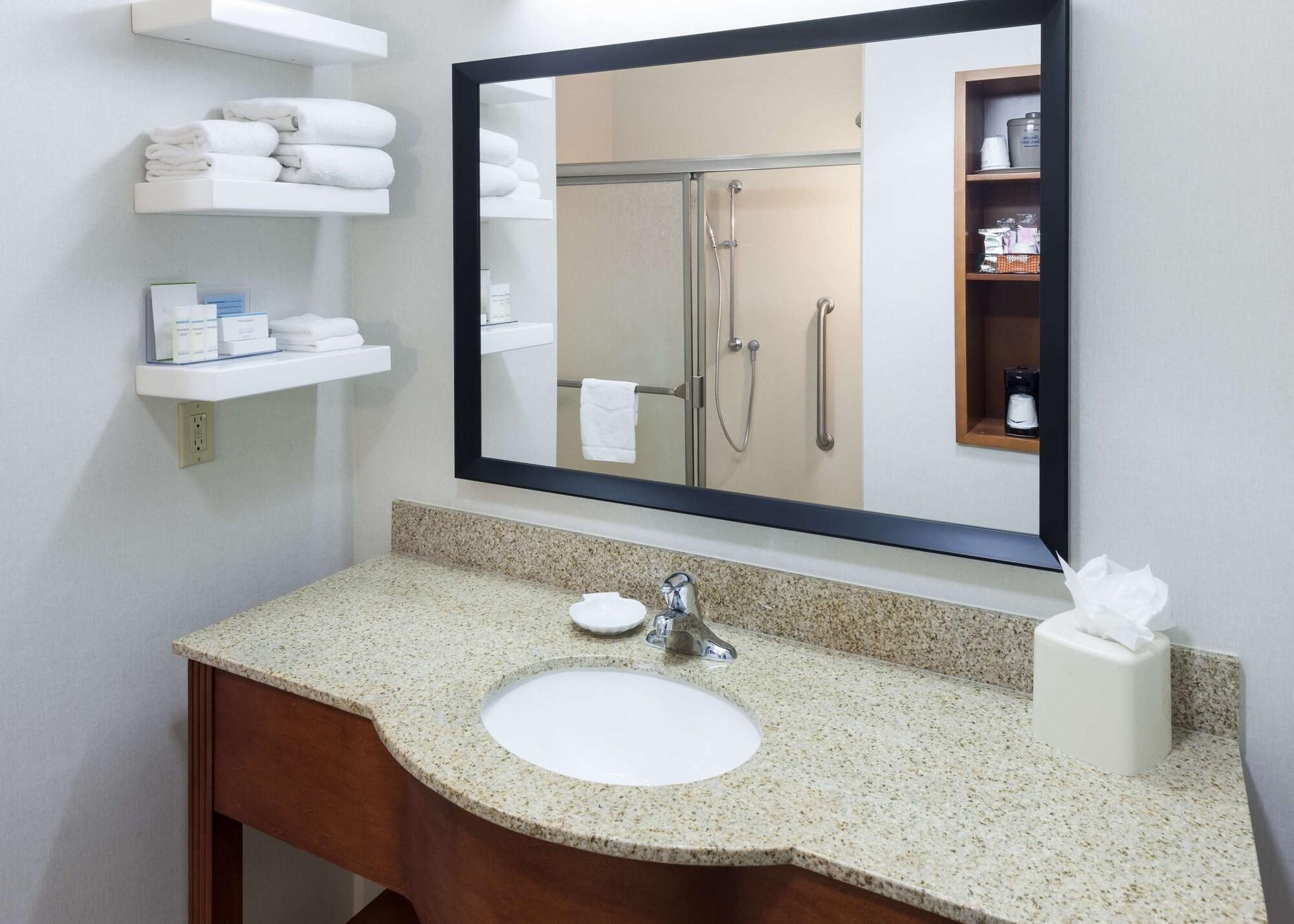 Hampton Inn & Suites Tulare Εξωτερικό φωτογραφία