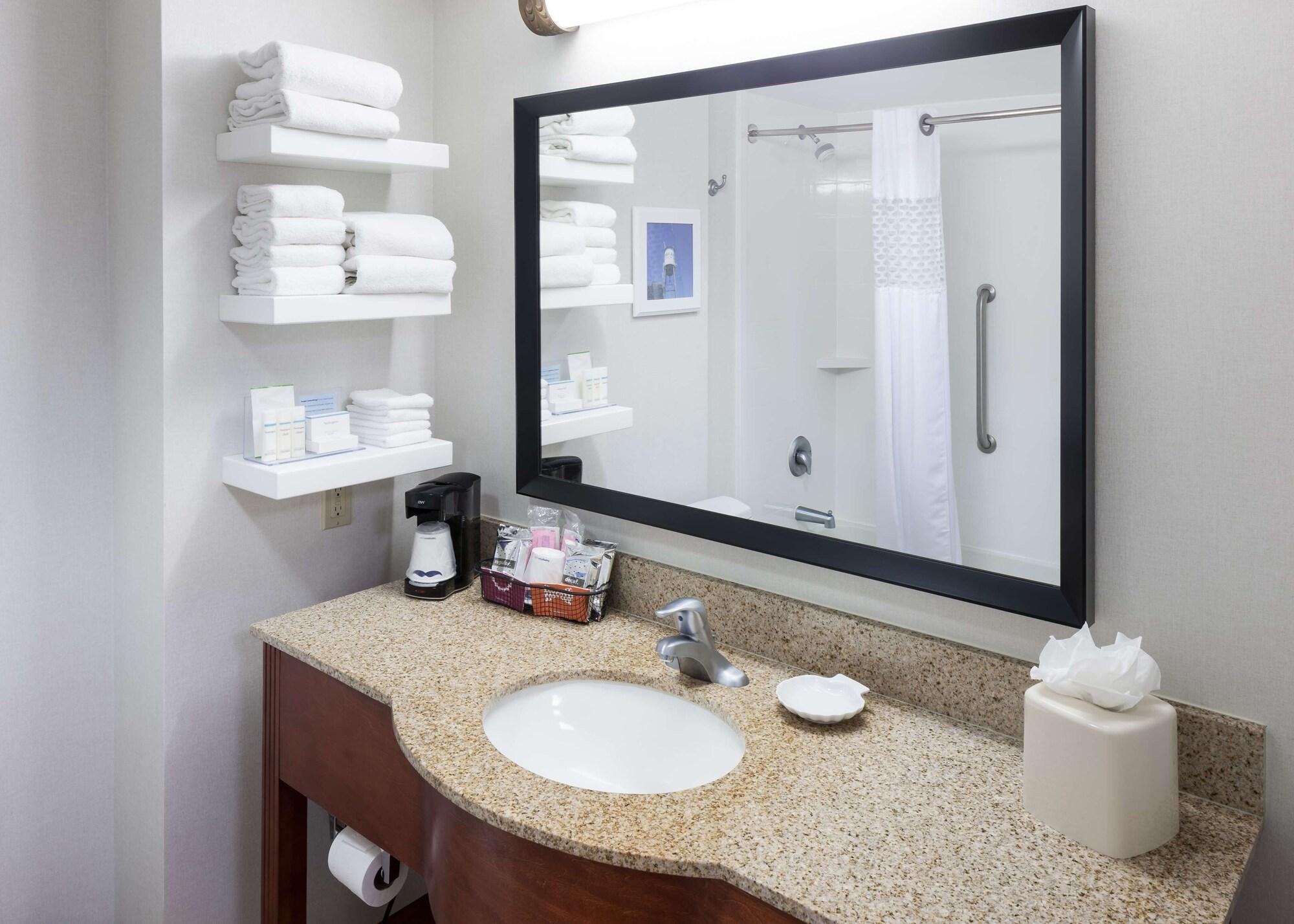 Hampton Inn & Suites Tulare Εξωτερικό φωτογραφία