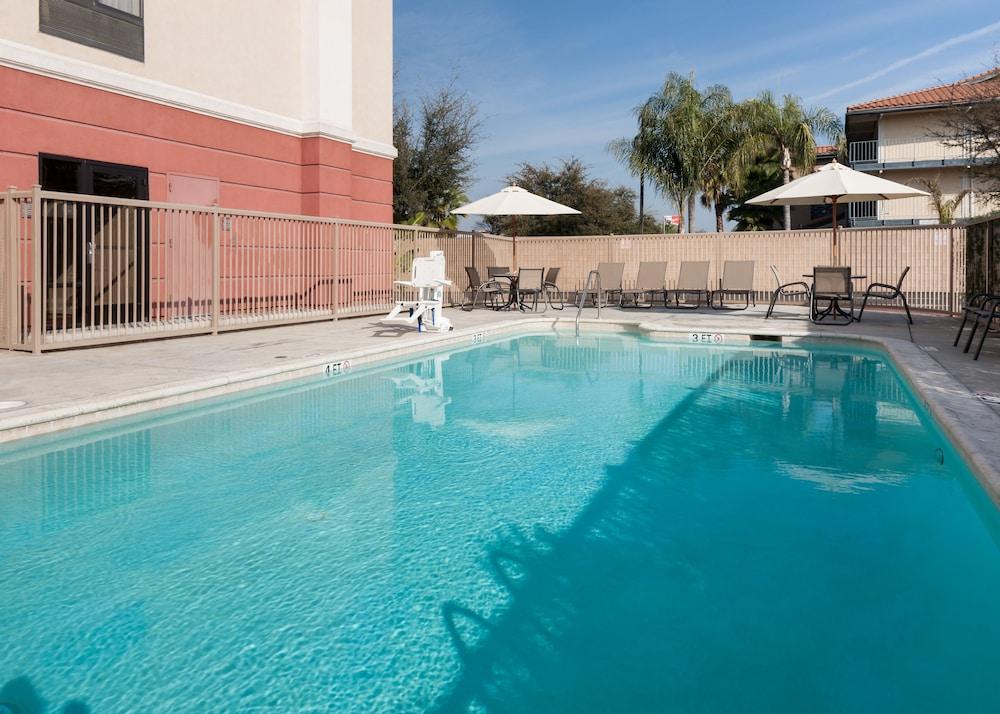 Hampton Inn & Suites Tulare Εξωτερικό φωτογραφία